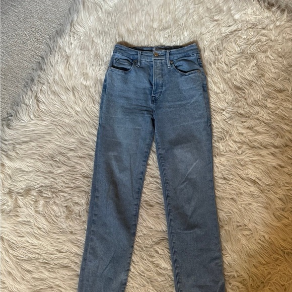 Good American Blue Ankle & Cropped Jeans - Picture 2 of 5